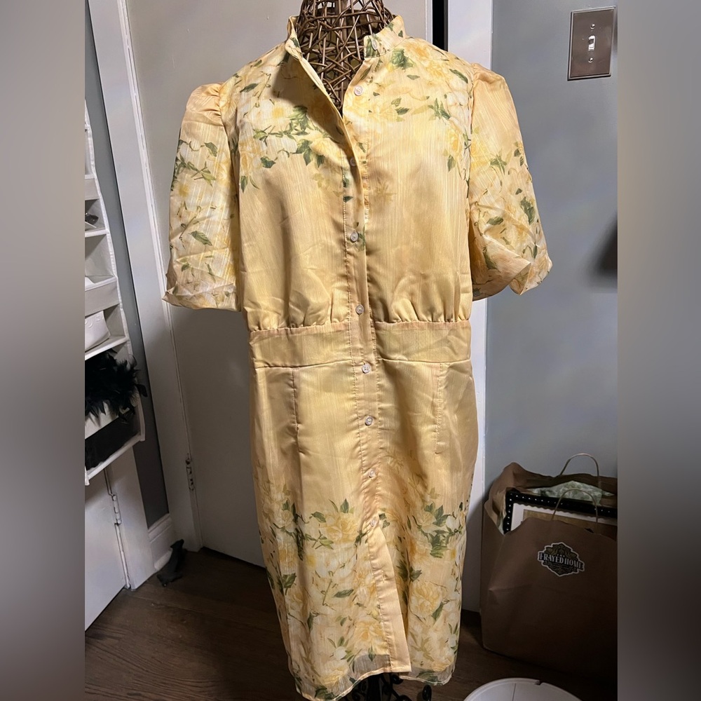 Chic Yellow Floral Midi Dress
